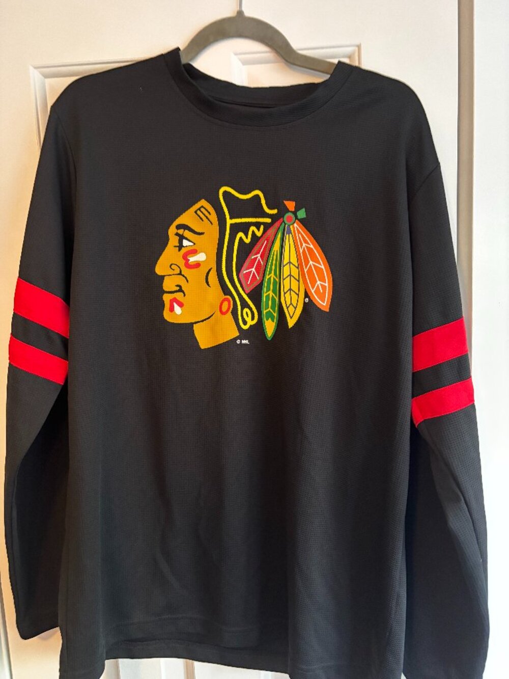 Longsleeve Blackhawks Tee